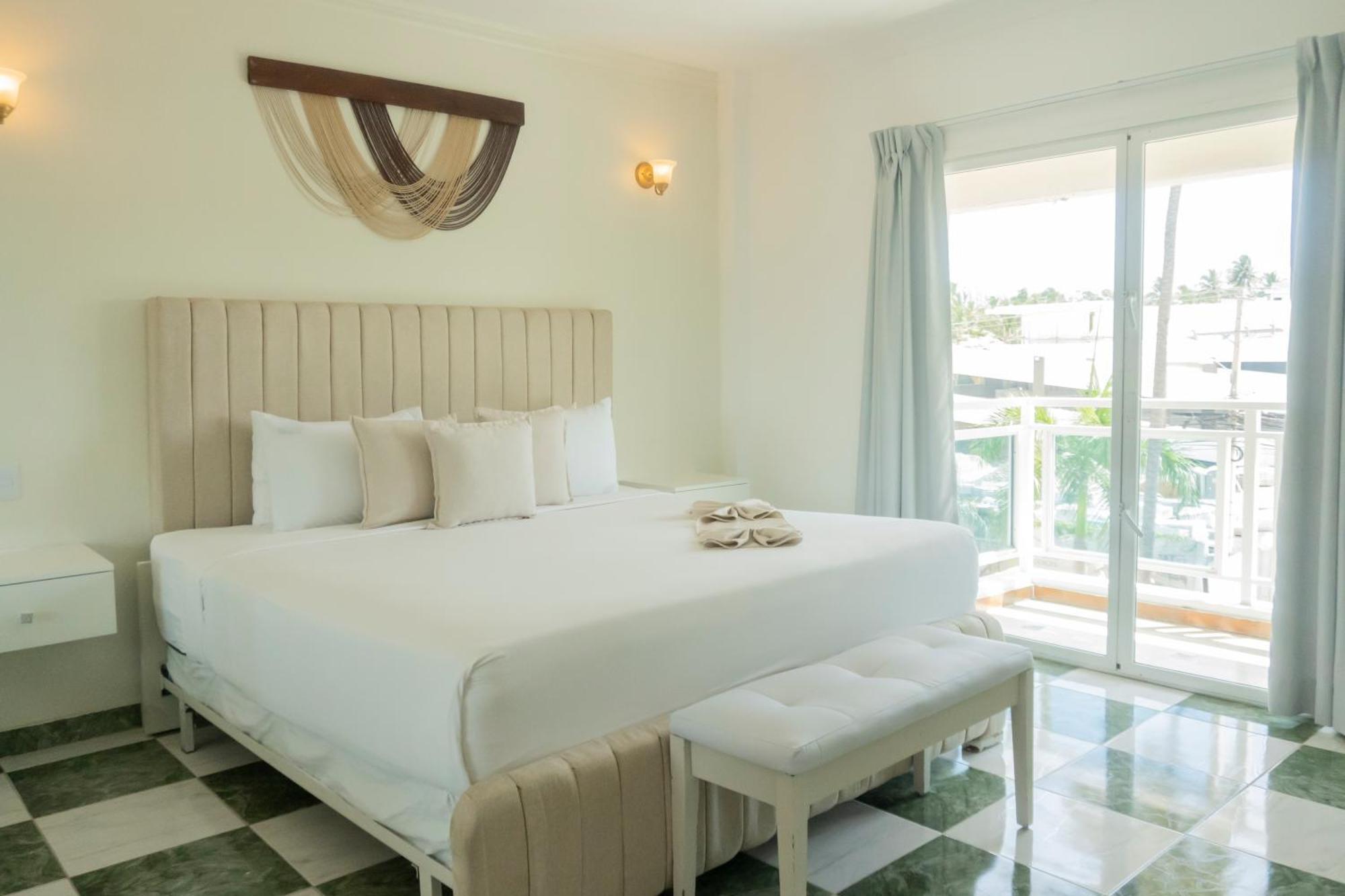 Green Coast Hotel Punta Cana Exterior photo